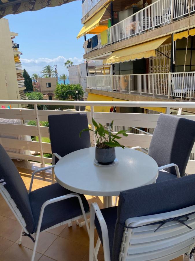 Playa A 50 Metros Solo Para Familias Salou Exterior photo